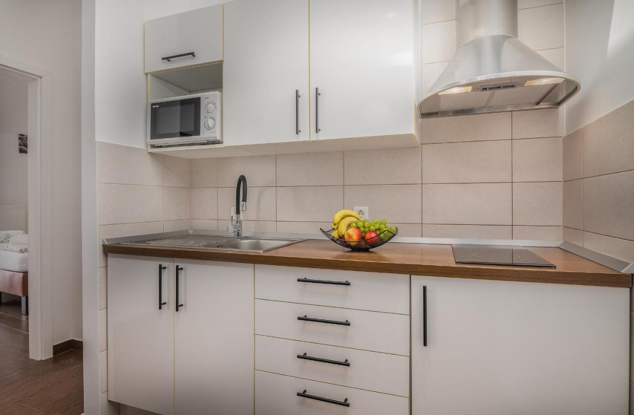 Apartment Marina Малинска Экстерьер фото
